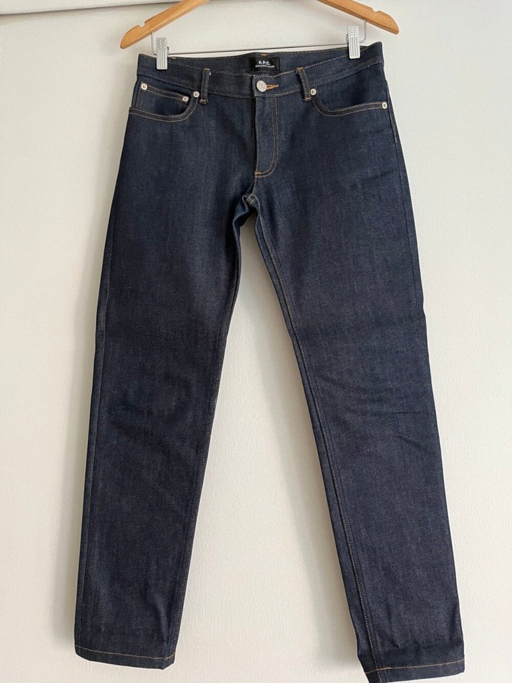 A.P.C. Jean Etroit Court cropped, mid-rise jeans with a slight stretch Size 28
